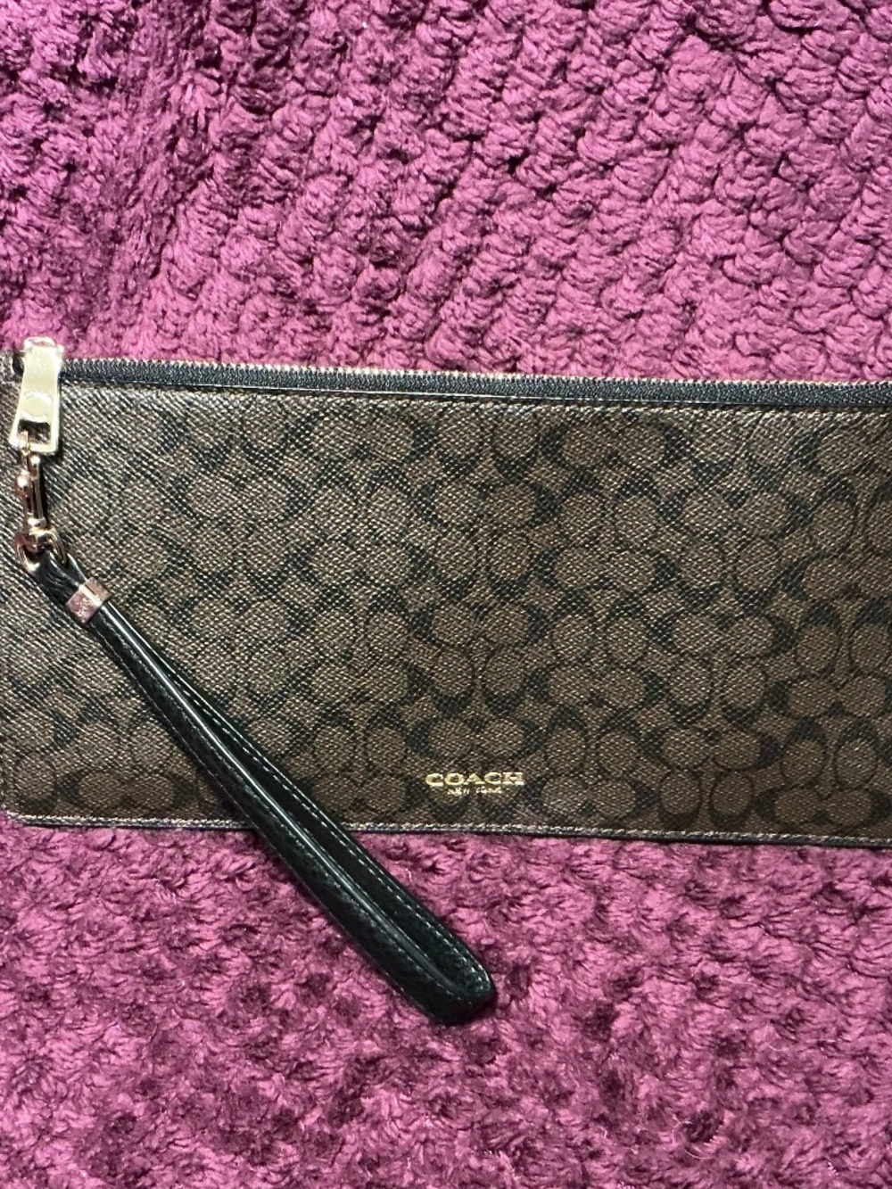COACH Signature C Clutch EUC
